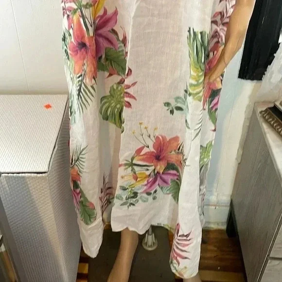 Lungo L’arno beautiful dress it ahs pockets - Picture 2 of 8